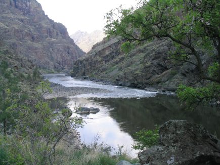 Snake River below Hells Canyon Dam